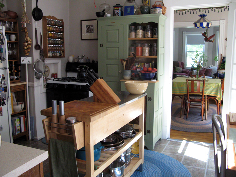 Image of Emilie Hardmanâs kitchen.